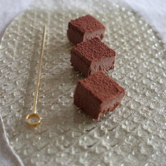 豆腐の生ラムチョコレーズン