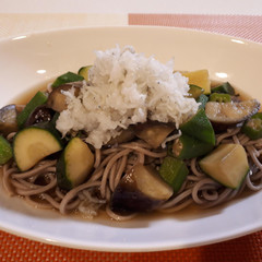 夏野菜とシラスのおろしそば