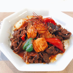 牛肉とイカのコチュジャン炒め