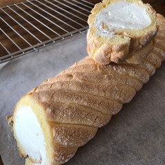 ブッシュドノエルにもなるロールケーキ❣️