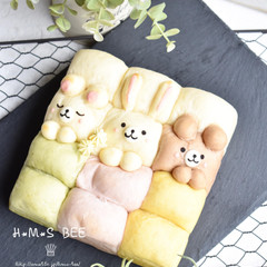 クマさんとウサギさんのちぎりパン
