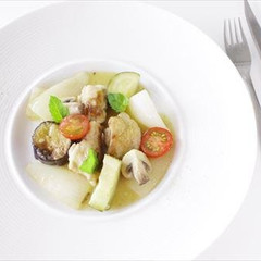 鶏もも肉と夏野菜のビネガー煮込み