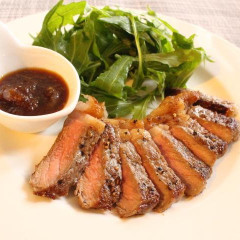 初心者でも焼ける、美味しいサーロインステーキ