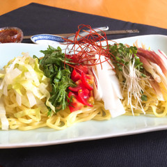 冷麺～パプリカソース～