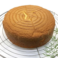 しっとりフワフワ基本のスポンジケーキ