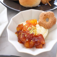 りんごのキャラメリゼ🍎バニラアイス添え🍨