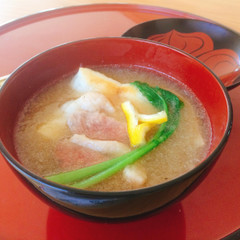 合鴨のお雑煮　みぞれ仕立て