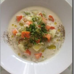 季節野菜のクリームスープ
