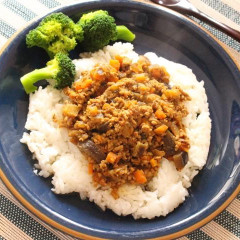 スパイスでイチから作るキーマカレー
