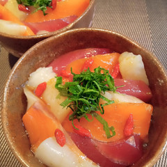 三色漬け丼