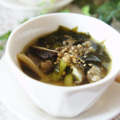 ＊ワカメと牛肉のスープ＊