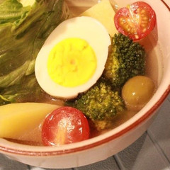 野菜たっぷりニース風サラダスープ