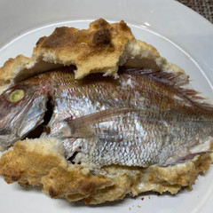 鯛の塩釜焼き