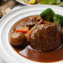 とろとろお肉のビーフシチュー