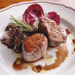 豚ヒレ肉のトレビスソース