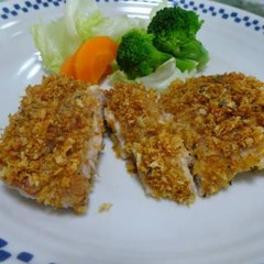 チキンソテー（マスタードソースパン粉焼き）