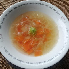 野菜のコンソメスープ