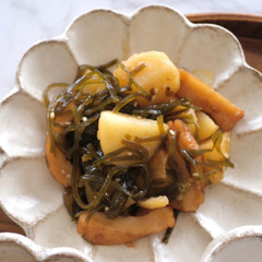 切り昆布とじゃがいもの煮物
