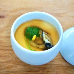 牡蠣の茶碗蒸し