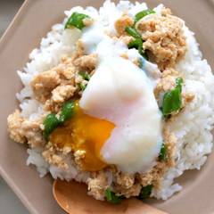 レンチン肉みそピーマン