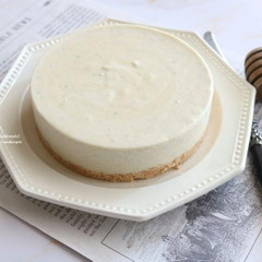 ワインに合うゴルゴンゾーラレアチーズケーキ