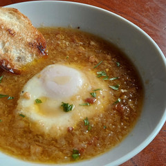 ナポリ風玉ねぎスープ