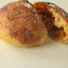生地はなめらかでもちっとした食感です