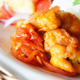普段の唐揚げをアレンジ！ピリ辛カレー味に仕上げます