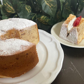 いちごとホイップクリームを添えて