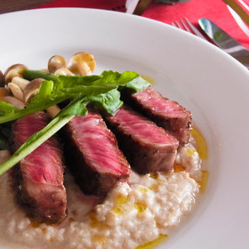 牛肉のソテー　ごぼうのソース