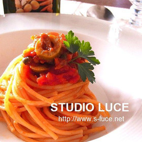 アンチョビやケイパー、保存食だけで作れる伝統的パスタ