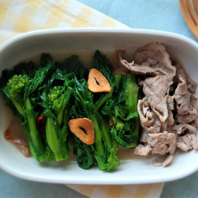 菜の花と豚肉のサッと煮　見た目は和風、味は洋風♪