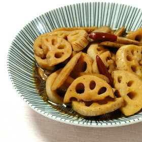 黒酢が美味しい☆れんこんとごぼうを香ばしいマリネに