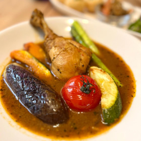 夏野菜とチキンのスープカレー