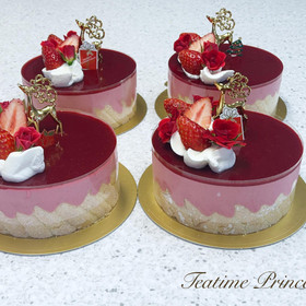 レッスン前半にご参加の生徒さんのケーキです！