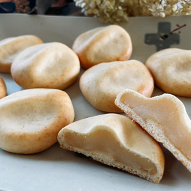 バターミルク餡をたっぷり包みソフトに焼き上げます💛