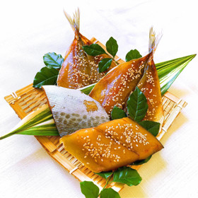 鰆と鯵のみりん干し
（別途追加注文可）
