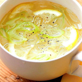 長ネギと塩レモンの春雨スープ