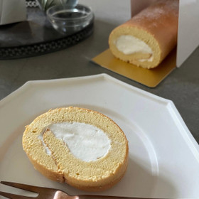キャラメルホイップとコンポートはロールケーキにも◎