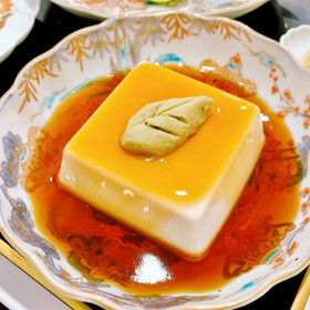 鼈甲餡(べっこうあん)掛け豆腐