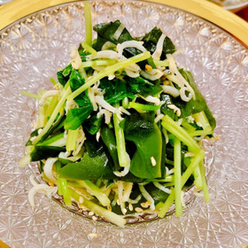 みつばとワカメとしらすの酢の物