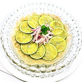 塩つゆ冷やしライム蕎麦