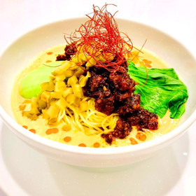 看板メニュー！
スープ不使用で作る濃厚豆乳担々麺