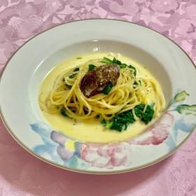 牡蠣とほうれん草のクリームパスタ