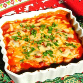 パーティにぴったり☆鶏胸肉のトマトソース煮込み～チーズ