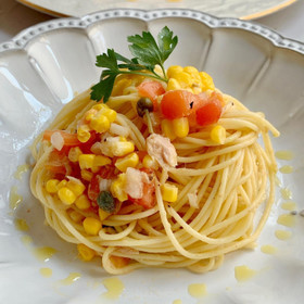 とうもろこしとトマトとツナの冷製パスタ