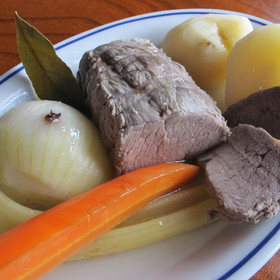 牛肉とじゃがいものファゴティーノ