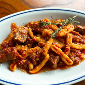 ストラッシナティ豚肉の煮込みソース
