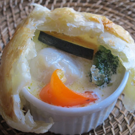 ホタテと野菜のポットパイ焼き