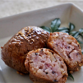 雑穀米の肉巻きおにぎり